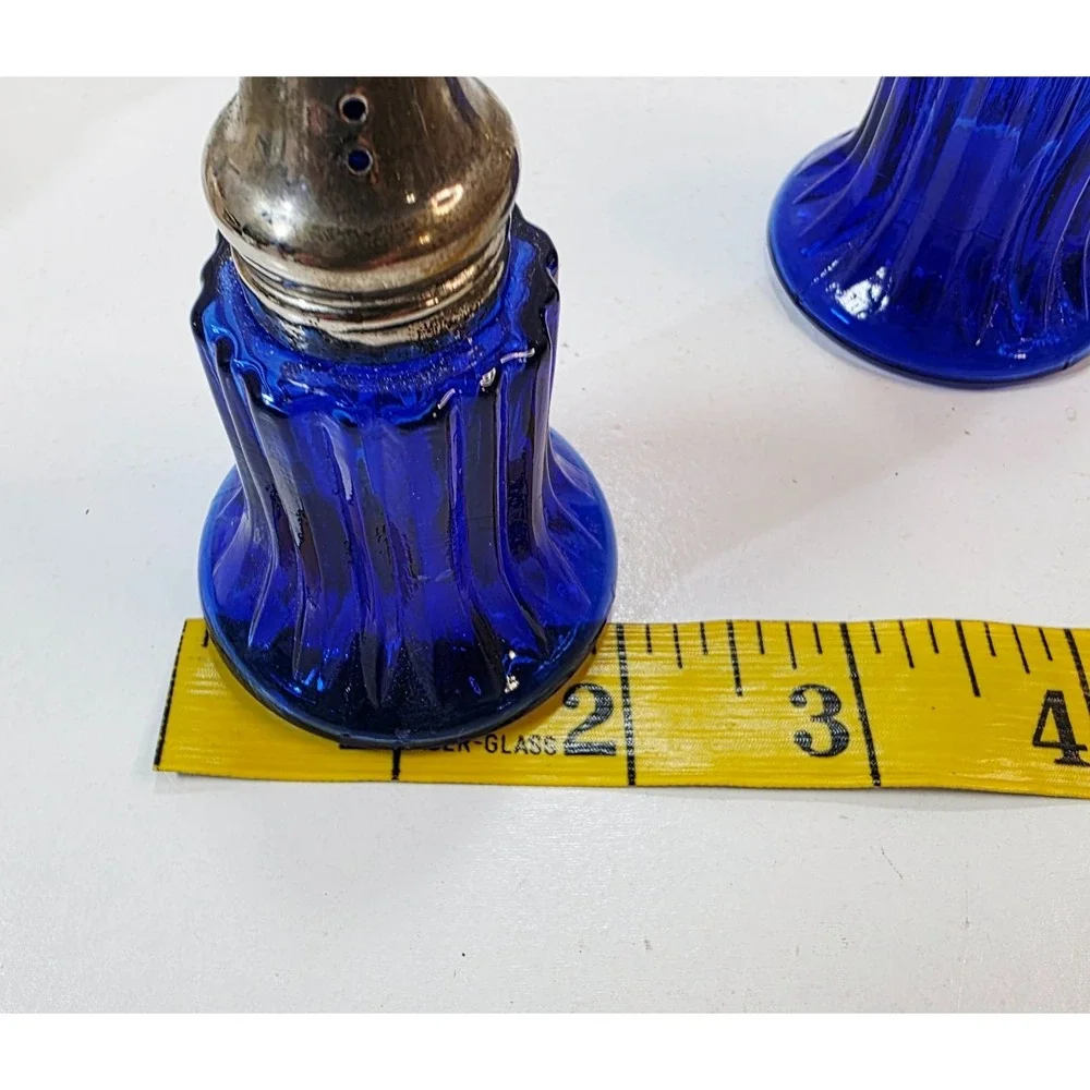 Vintage Ribbed Cobalt Blue Glass Silver Tone Tops Salt & Pepper Shakers 3.5 inch